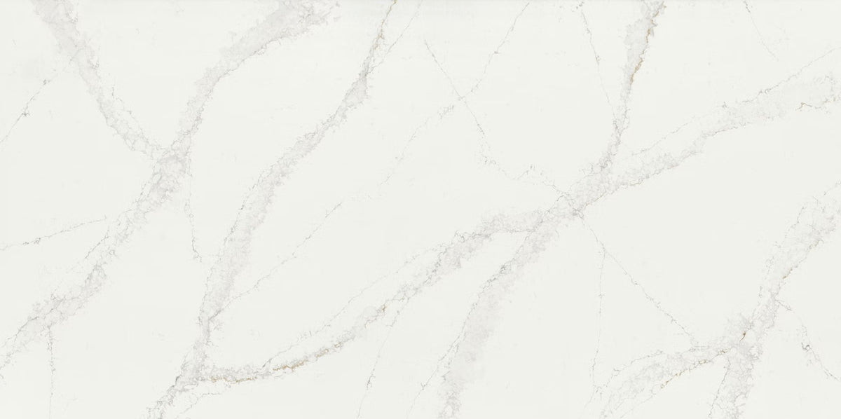 Comptoir en quartz Silestone Bronze River – Quartz blanc chaud avec veinage marron