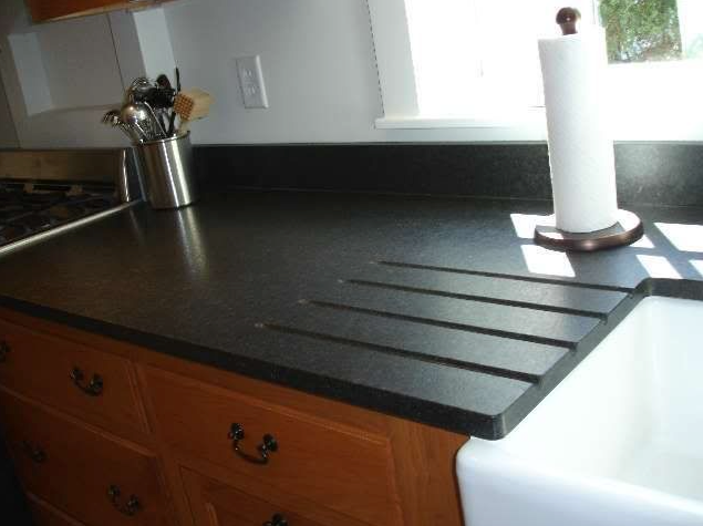 Cambrian Black Antique - Comptoir en Granit du Quebec