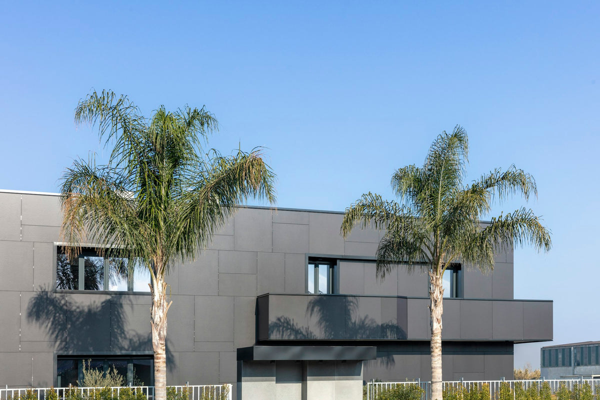 Dekton Sirius — projet facade for cgf srl | Union Stone