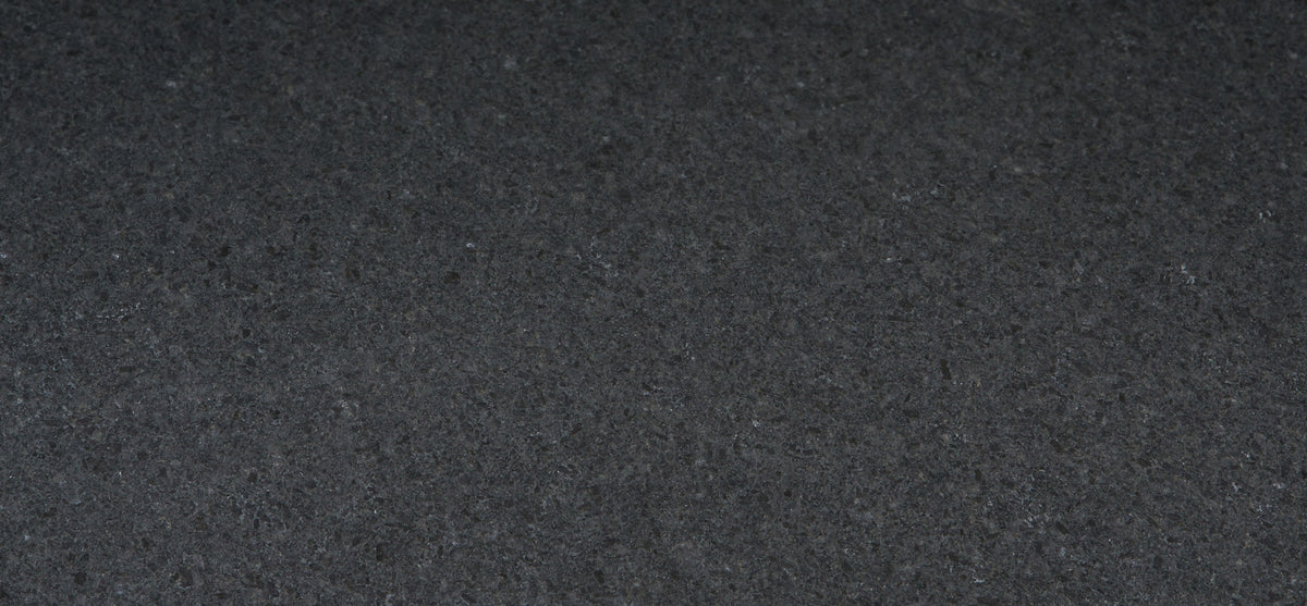 Scalea Black Pearl — dalle pleine grandeur | Union Stone