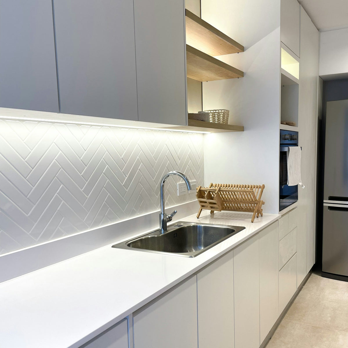 Silestone White Zeus — projet jq arquitecta kitchen | Union Stone